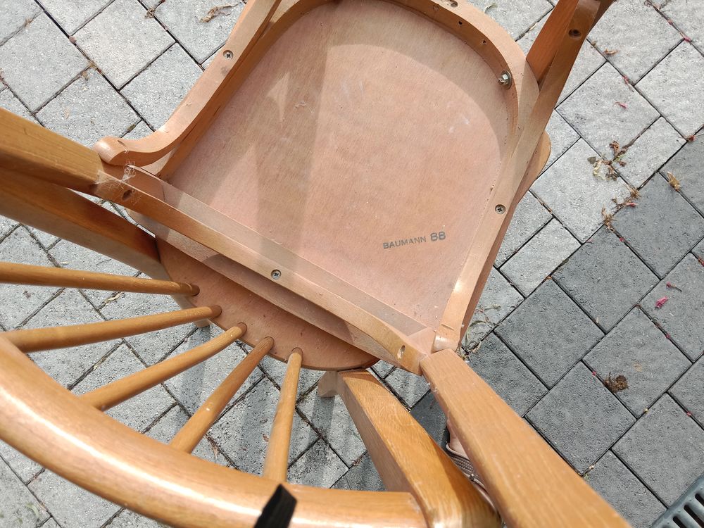 2 chaises bistrot Baumann 88 50 Fontenoy (89)