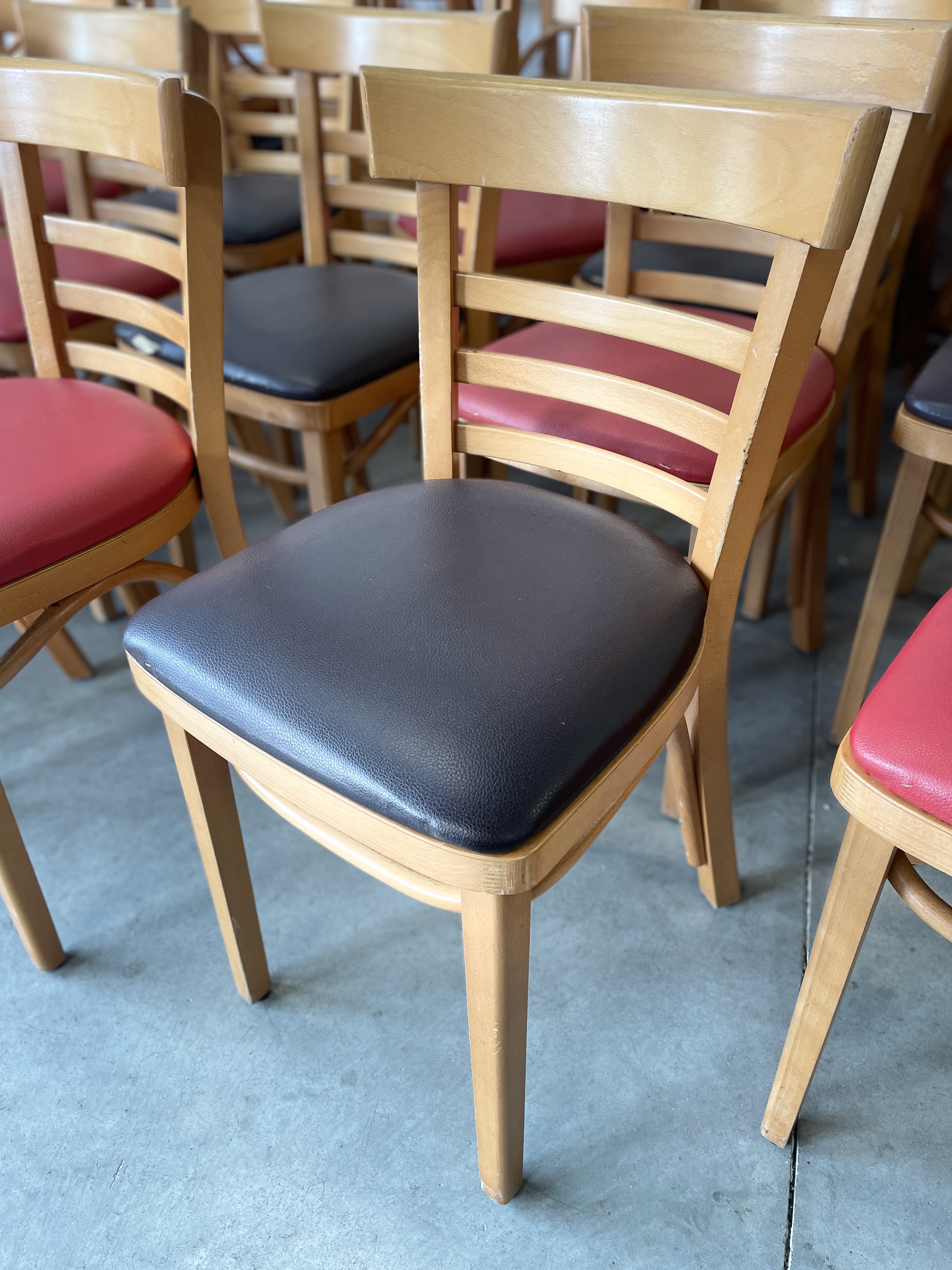 Chaises bistrot LIVRAISON POSSIBLE 45 Lorient (56)