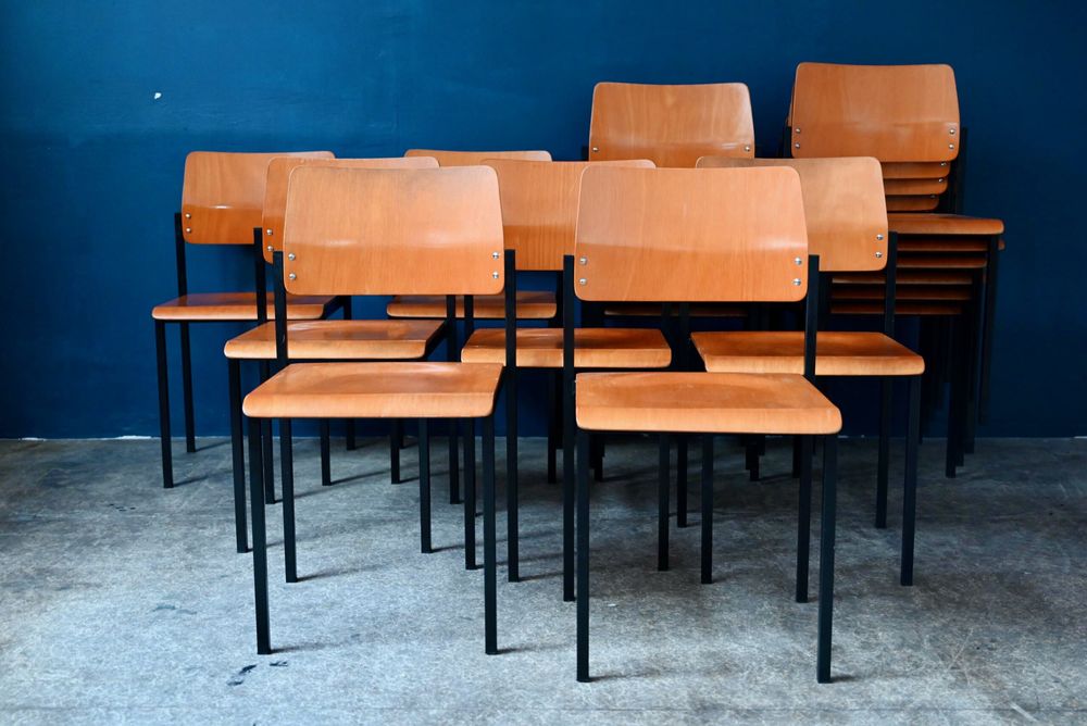 Lot de 8 chaises bistrot restaurant anciennes indus 640 Wintzenheim (68)