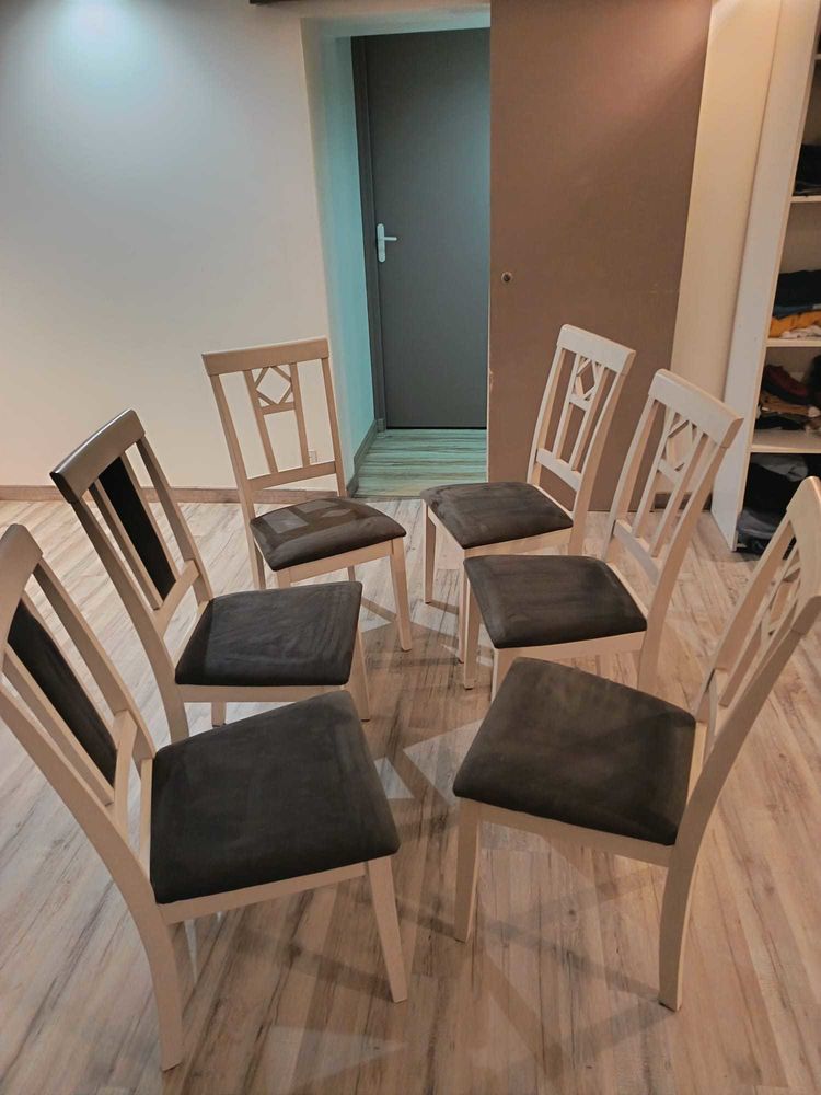 5 Chaises bois blanc assise tissu gris 20 Chartrettes (77)