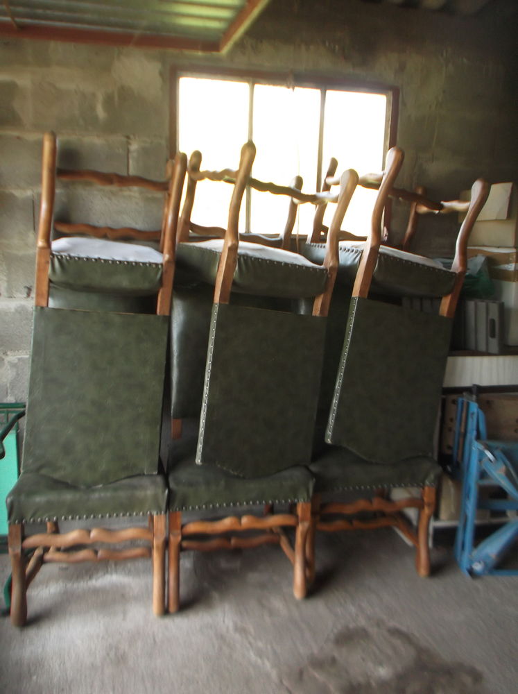 6 chaises bois massif et cuir vert 0 Montliard (45)