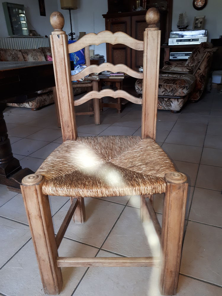 Chaises bois et paille 0 Biot (06)