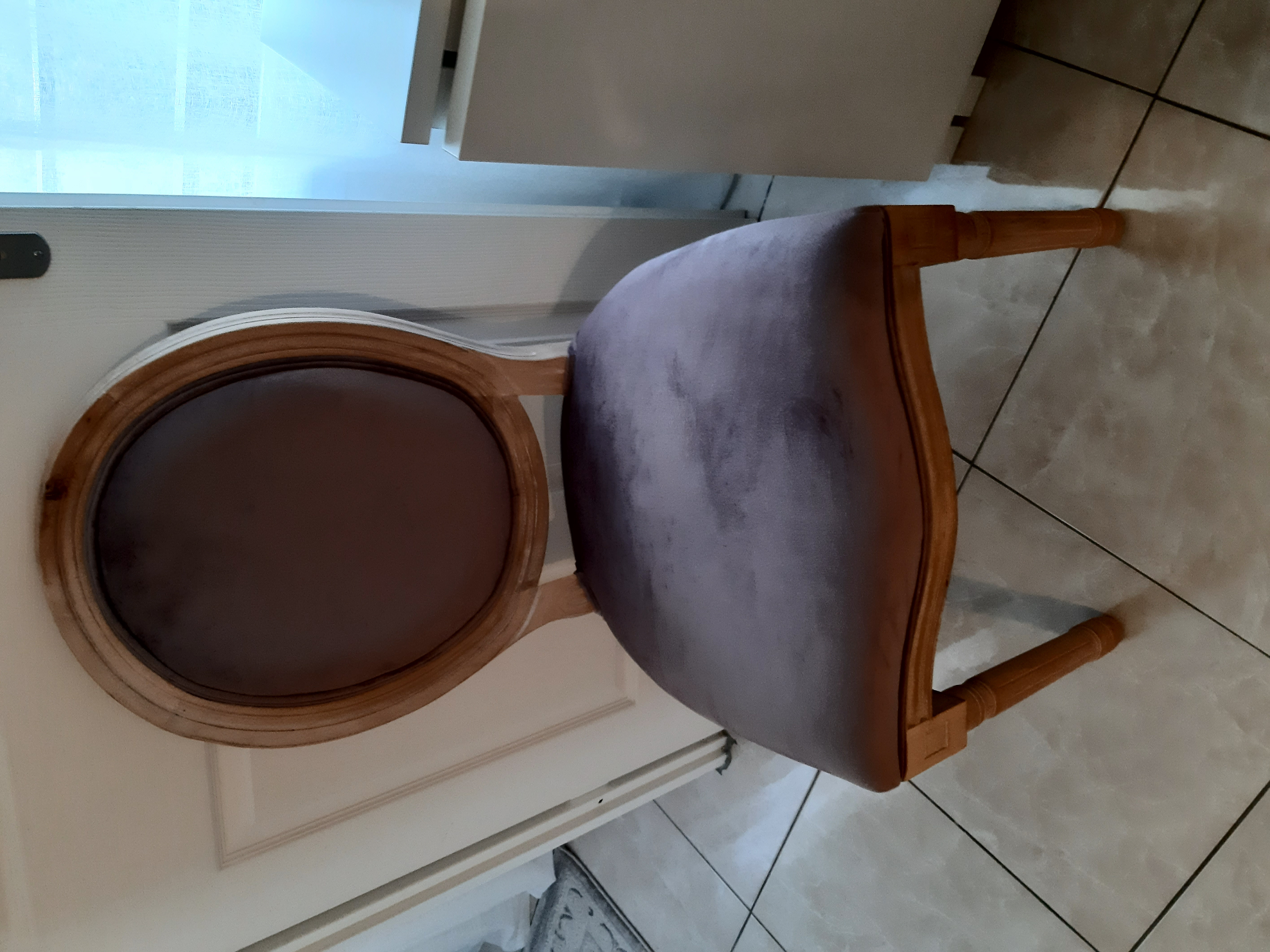 2 chaises en bois - Velours vieux rose 150 Bobigny (93)