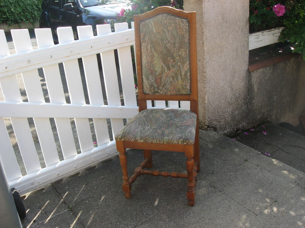 2 chaises bois vintage 10 Castres (81)