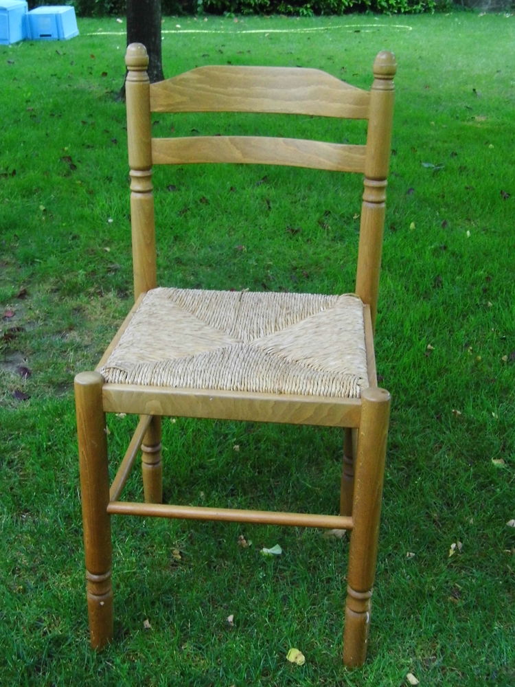 4 chaises en bois 20 Rez� (44)