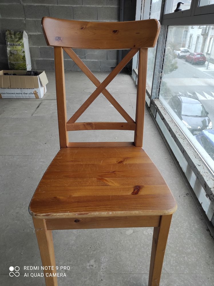 Lot de 4 chaises en bois 0 La Roche-sur-Yon (85)