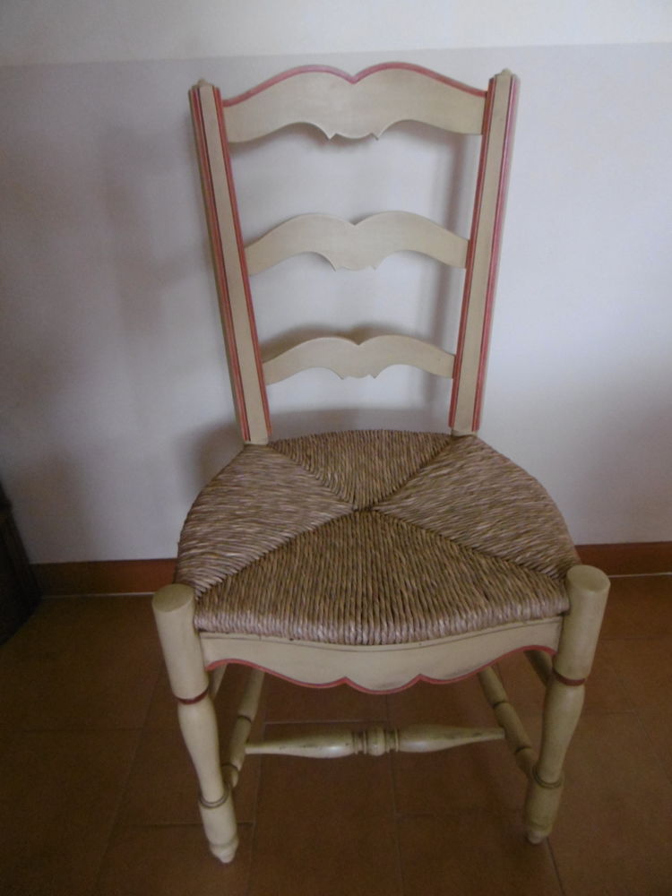 4 chaises bois 100 Cavaillon (84)