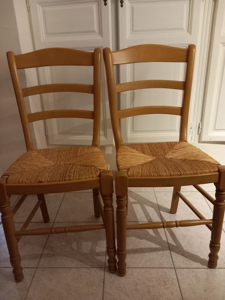 Chaises bois 60 Puyvert (84)