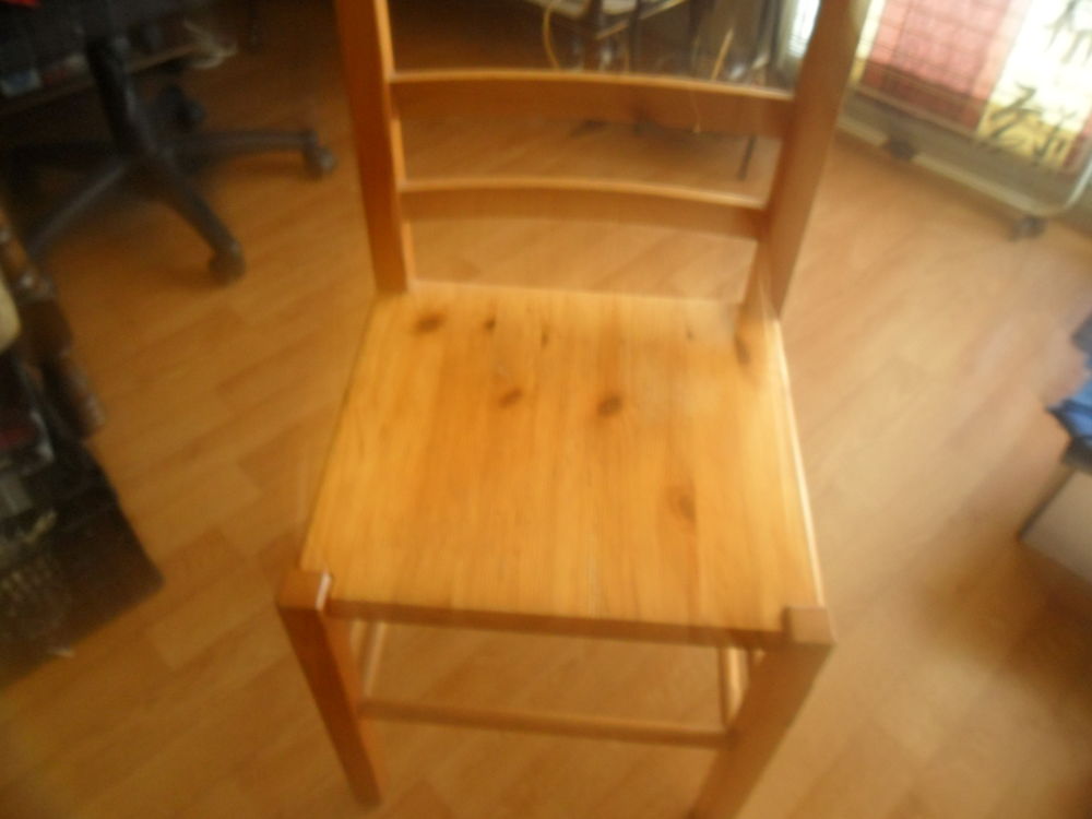 Chaises en bois 10 Beaupuy (31)