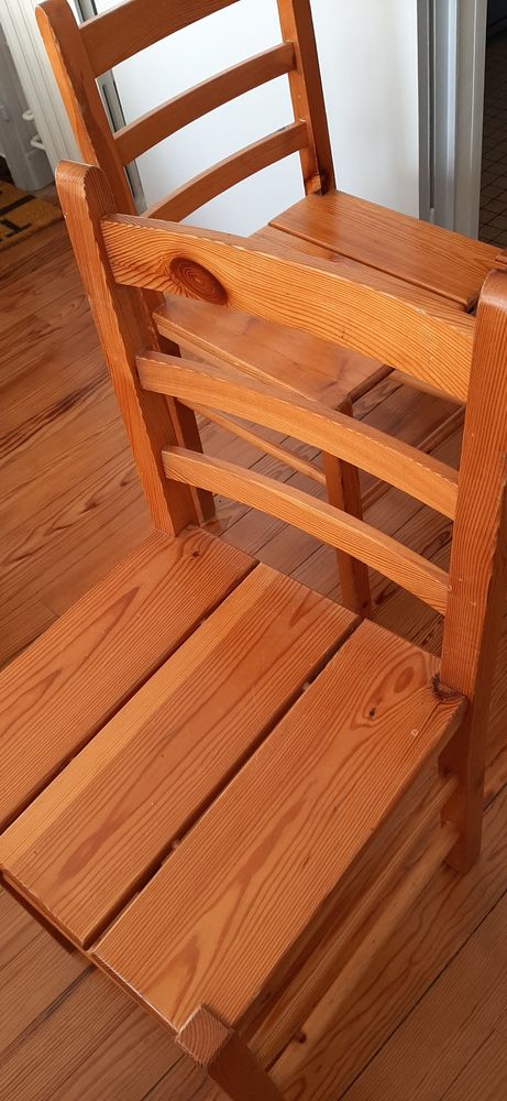 Lot de 2 chaises bois 8 Tarbes (65)
