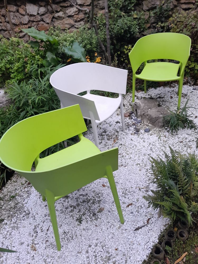 3 chaises bridge africa 90 La Courneuve (93)