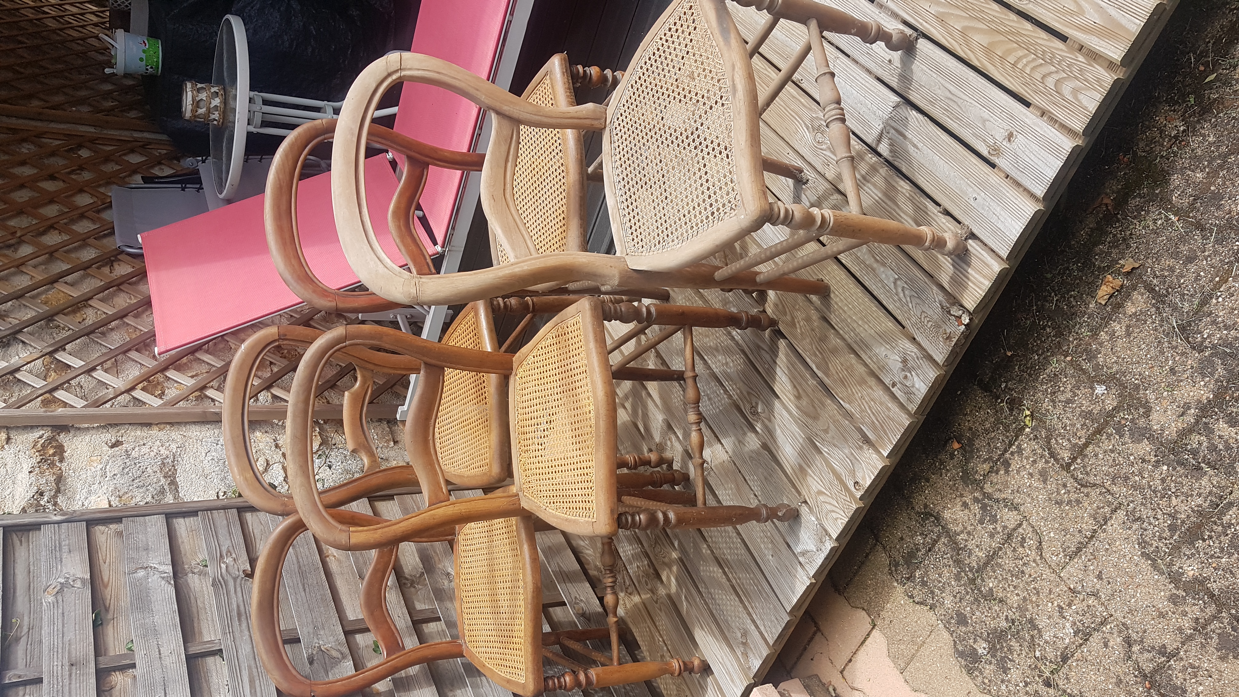 4 chaises cann�es 
Louis Philippe 40 Saint-Amand-Montrond (18)