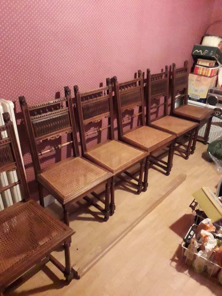 LOT de  10 chaises cann�es style Henri II 600 Saint-Symphorien-des-Bois (71)