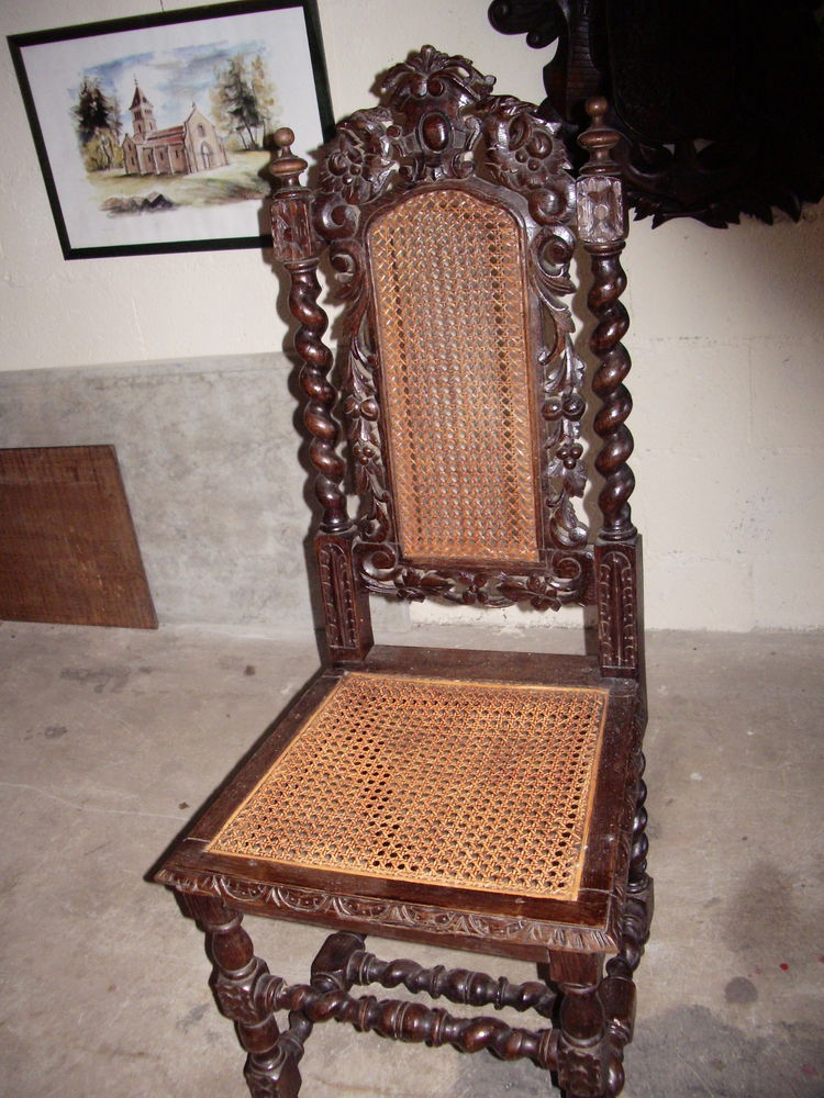 chaises de châteaux très anciennes bon état
100 Roanne (42)