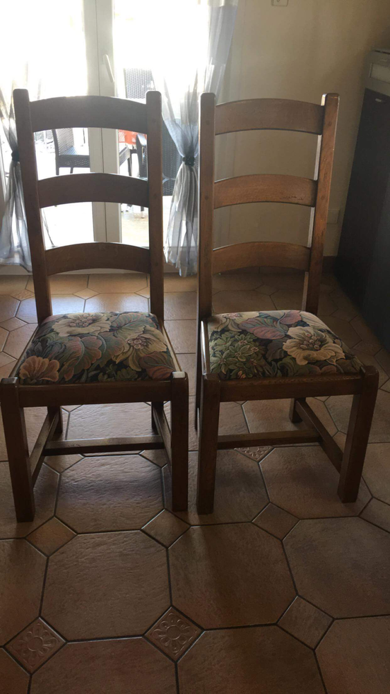 LOT DE 6 CHAISES EN CHENE MASSIF 350 Francaltroff (57)