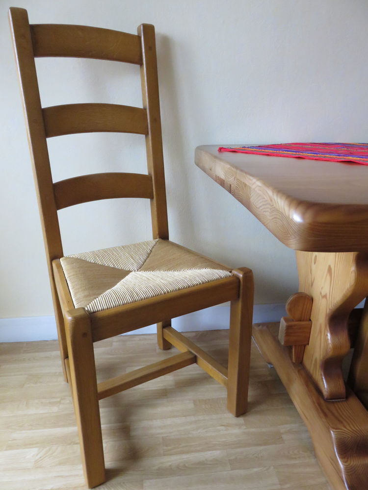 4 Chaises en ch�ne massif clair . 500 Plaisir (78)