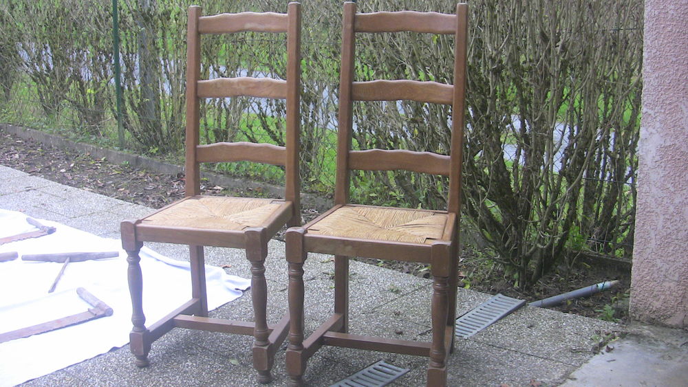 2 chaises  chene paille 10 Belval-sous-Ch�tillon (51)