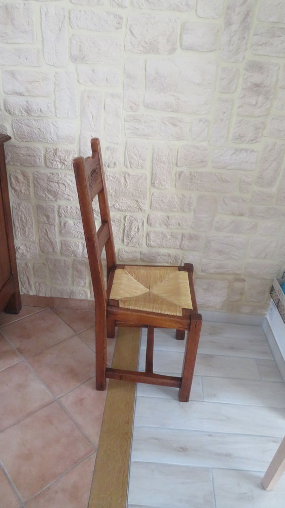 6 chaises ch�ne paill�es 150 Sennecey-l�s-Dijon (21)