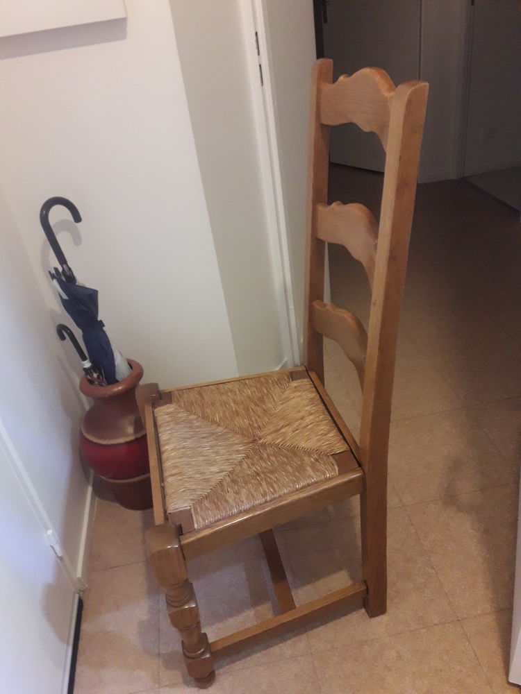 chaises en ch�ne 10 Cr�teil (94)