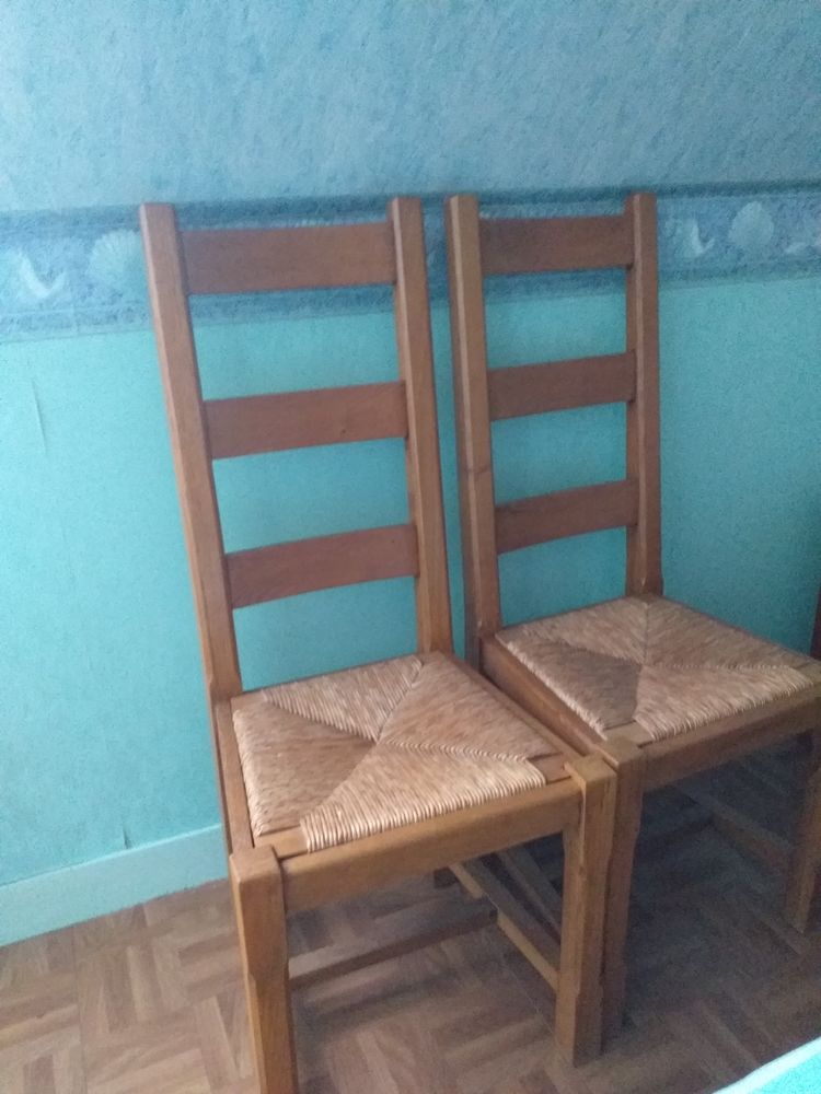 2 chaises en ch�ne 30 Ass�-le-B�renger (53)