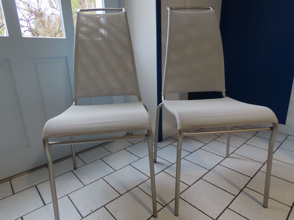 Lot de 4 chaises contemporaines  italiennes Air High 650 Sainte-Gemme (79)