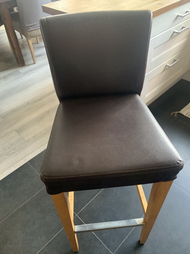 3 chaises de bar cuir marron 80 Villejuif (94)