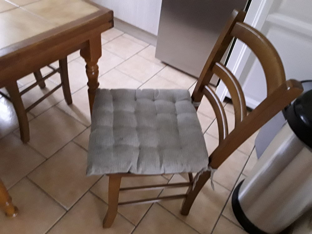  chaises de cuisine 50 Gainneville (76)