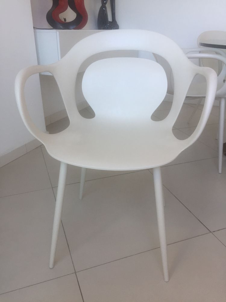 Lot 6 chaises design 290 Hy�res (83)