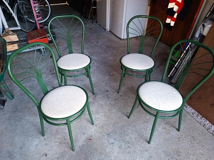 4 CHAISES EXCELLENT ETAT REF FANNY 25 Saint-Jean-du-Cardonnay (76)