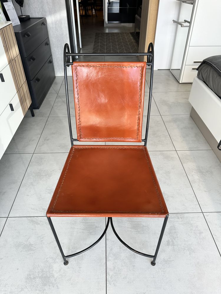 2 chaises fer forg� - Assise et dos cuir couleur camel 150 Fontenay-sous-Bois (94)