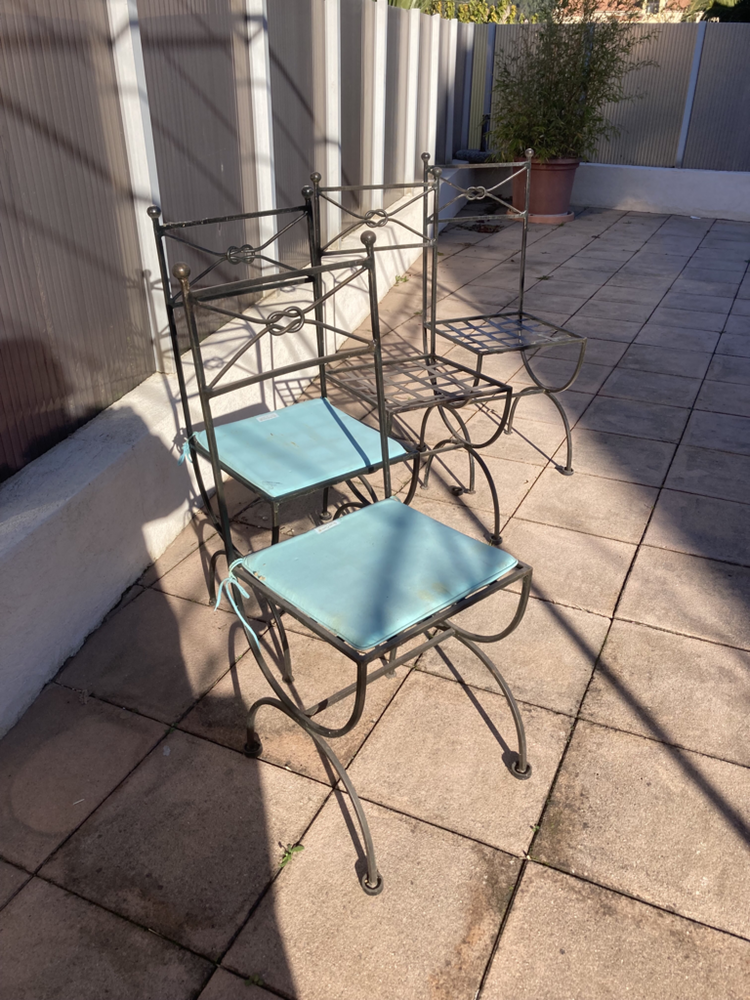 4 chaises en fer forg� 250 Six-Fours-les-Plages (83)