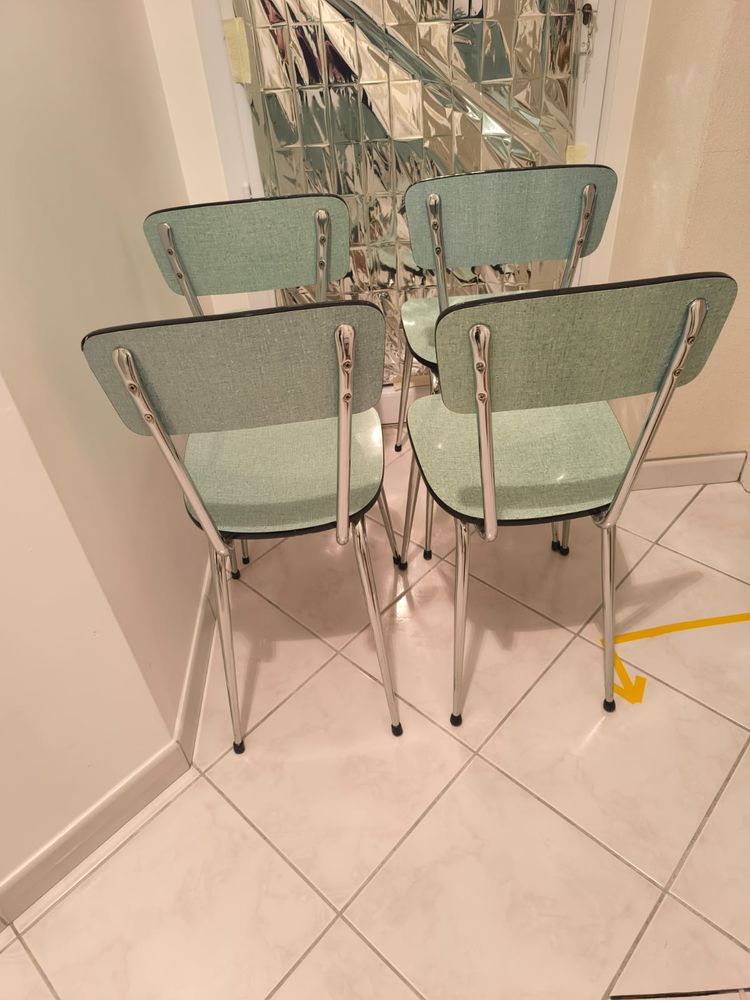 Lot de 4 chaises en formica vintage 240 Surg�res (17)