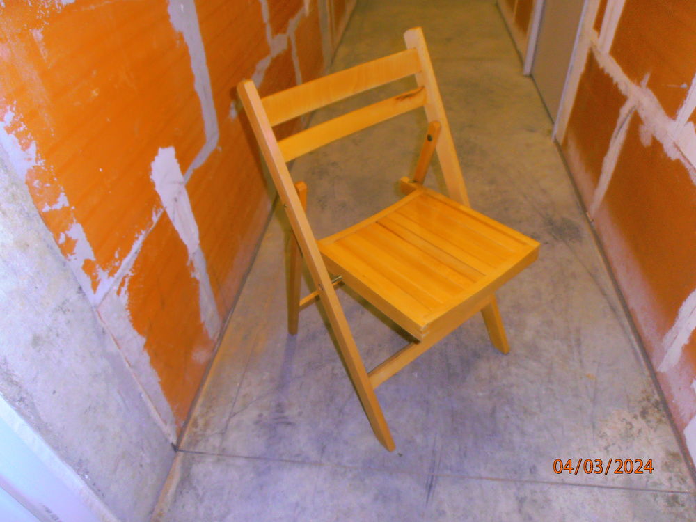 chaises jardin 80 Montbrison (42)