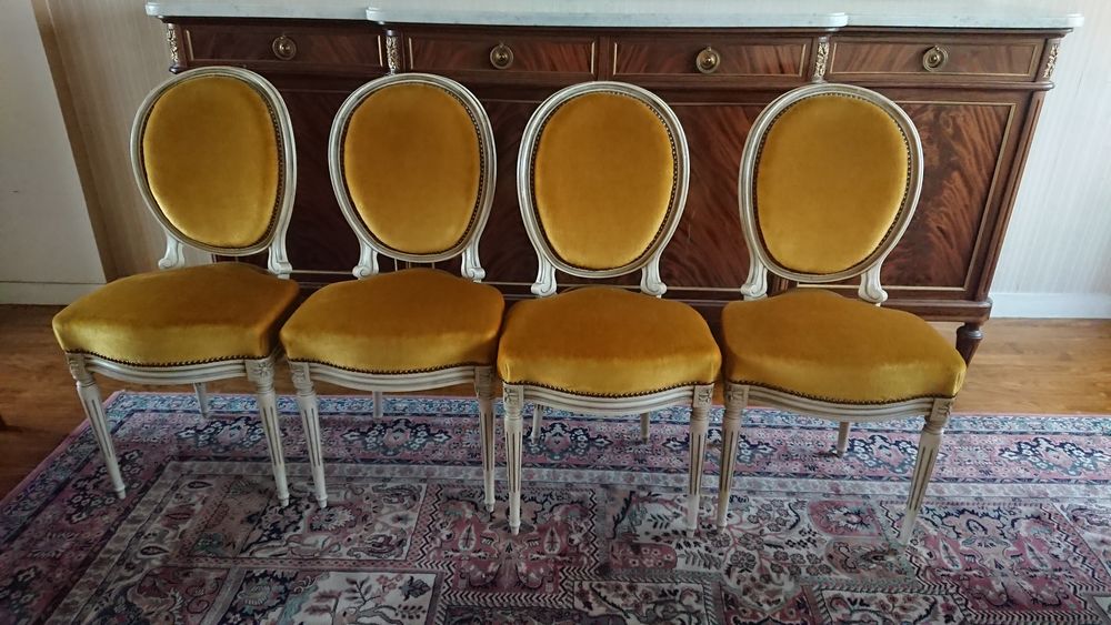 4 Chaises Louis classique 1000 Maisons-Alfort (94)