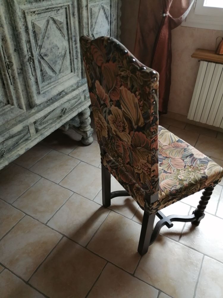 Chaises Louis Xlll ou os de mouton 8 Ch�teaugay (63)