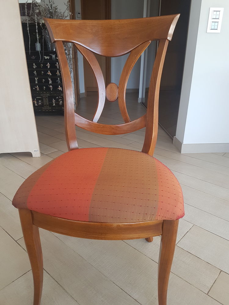 CHAISES  MERISIER  LOT de 4  ETAT NEUVES 160 Bonneville (74)