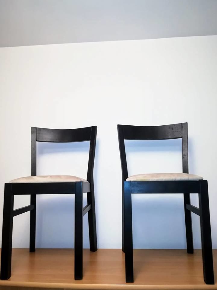 Lot de 2 chaises noires & ivoire 20 Bosmie-l'Aiguille (87)