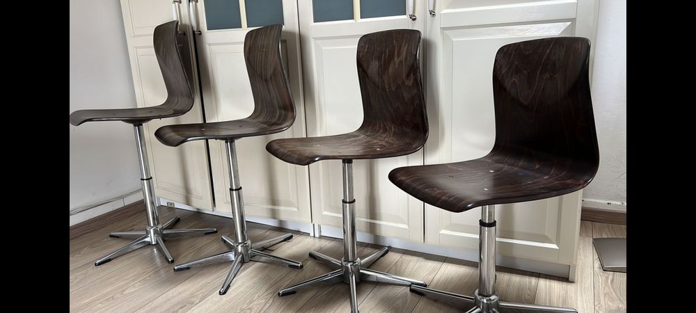 chaises pagholz 260 Paris 3 (75)