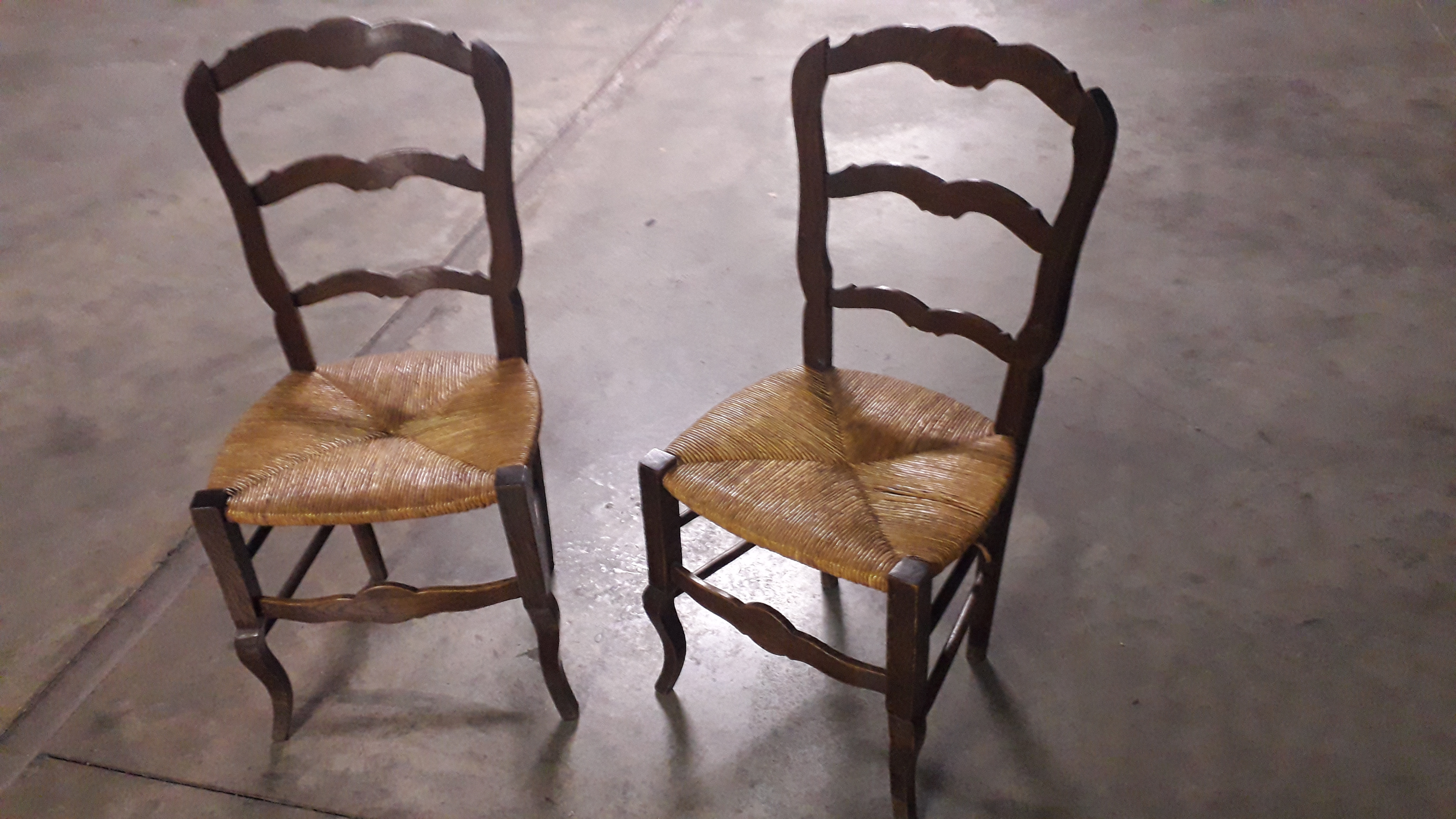 Chaises paill�es
65 Salon-de-Provence (13)