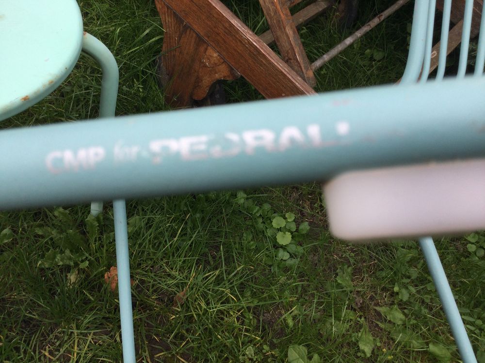 Chaises Pedrali CMP Design 21 de disponibles 150 Pontpoint (60)