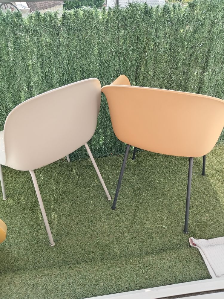6 Chaises en plastique 80 Saint-Brice-sous-For�t (95)
