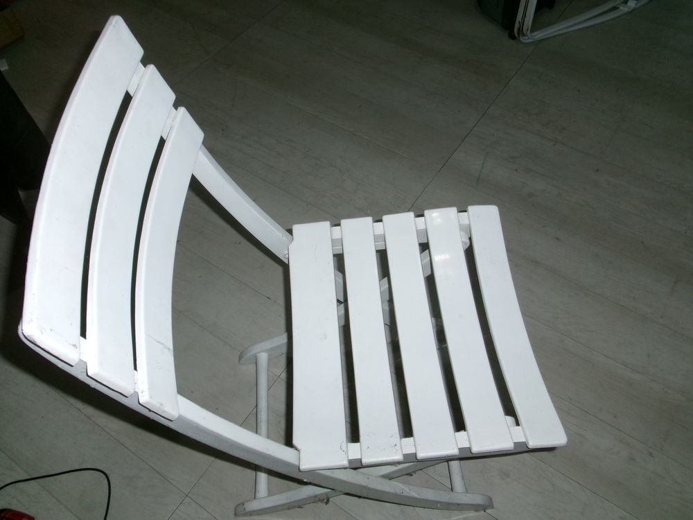 2 chaises pliante triconfort en resine 50 P�ronnas (01)