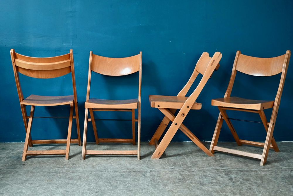 Chaises pliantes anciennes en bois style vintage bauhaus 360 Wintzenheim (68)