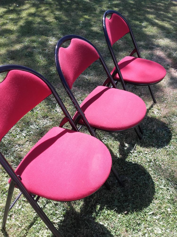CHAISES  pliantes de  jardin rose 3 (PH) 45 Houdain (62)