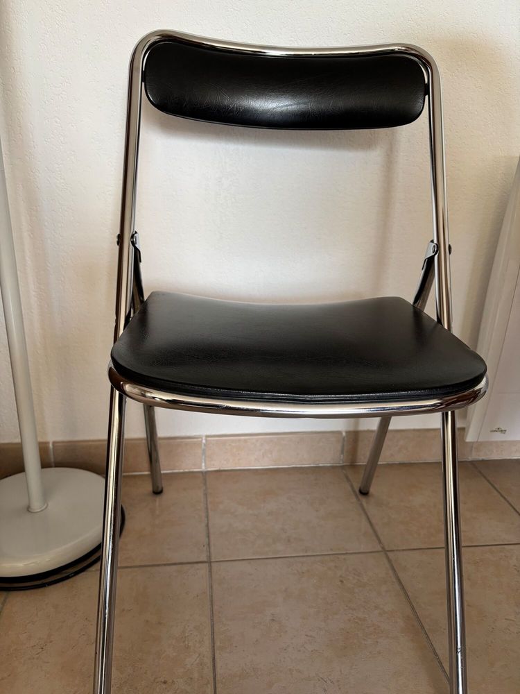   chaises pliantes Sauvignet vintage ann�e 70 640 Chateau Gombert (13)