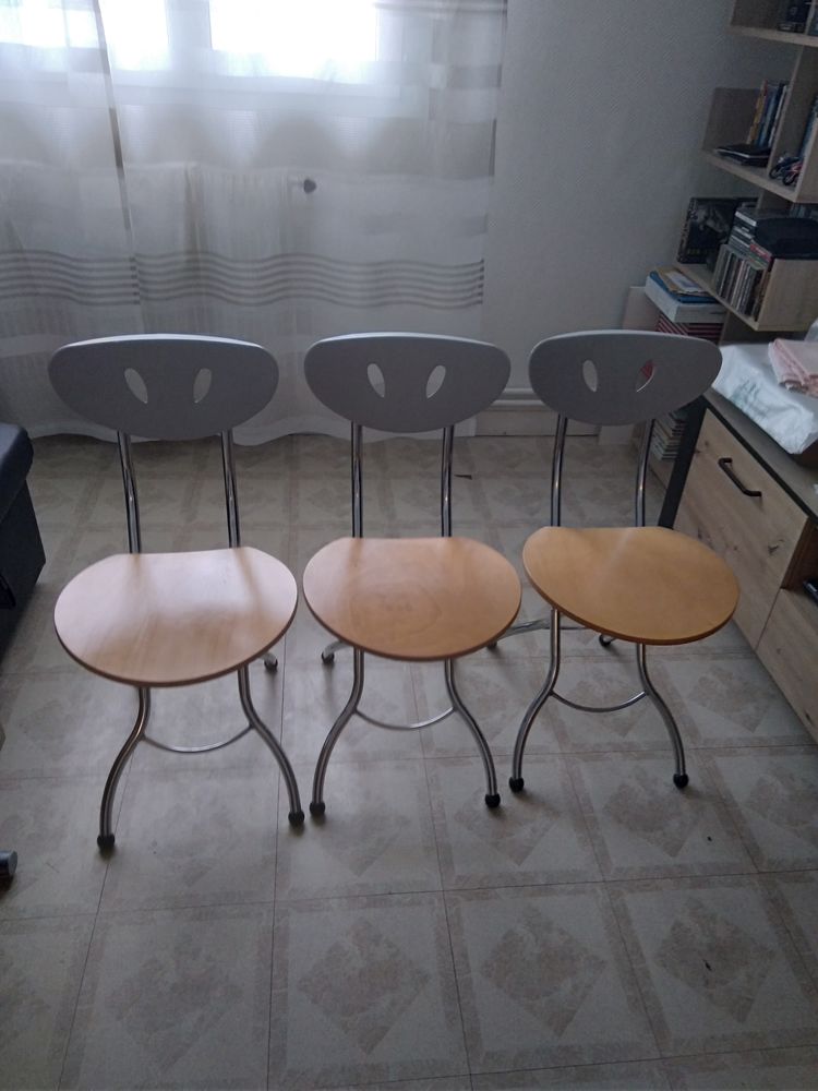 CHAISES PLIANTES 120 Meyzieu (69)