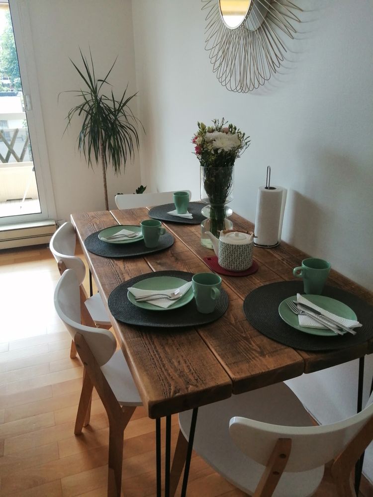 4 chaises pour la table de manger 189 Saint-Cloud (92)