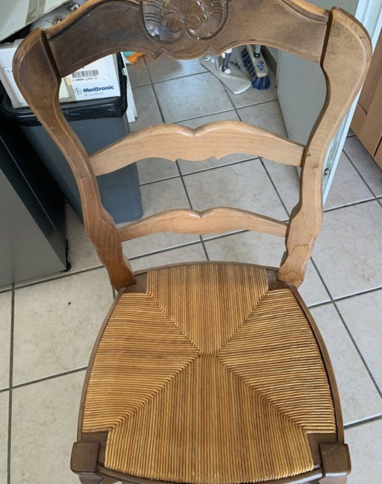 4 CHAISES PROVEN�ALES 80 Allauch (13)