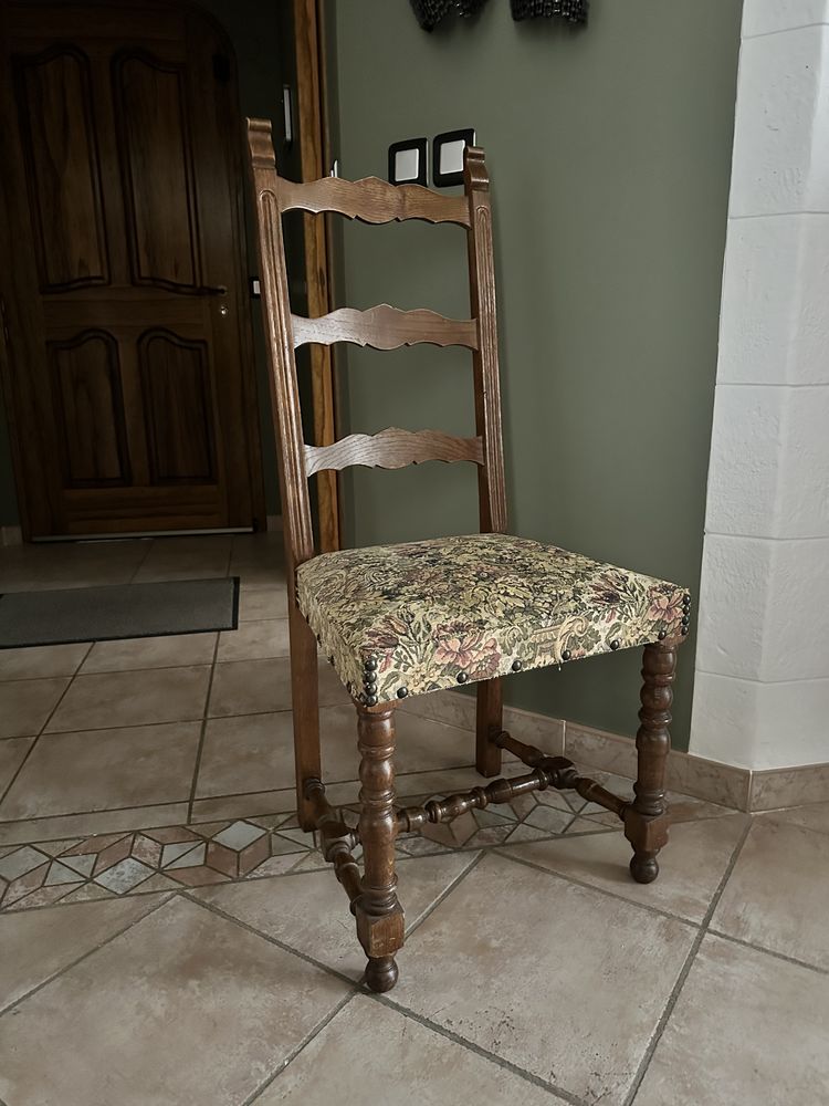 Lot de 6 Chaises rustiques 150 La Crau (83)