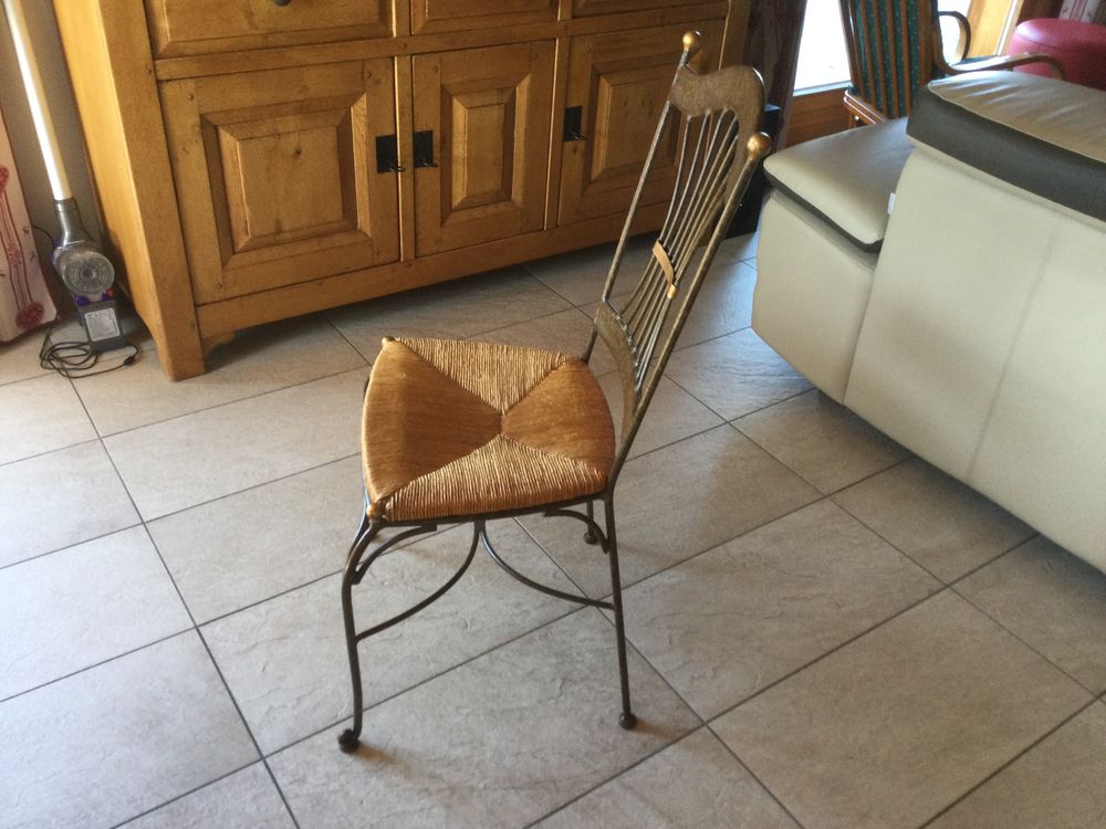 6 chaises de salle � manger. 300 Saint-Sigismond (74)